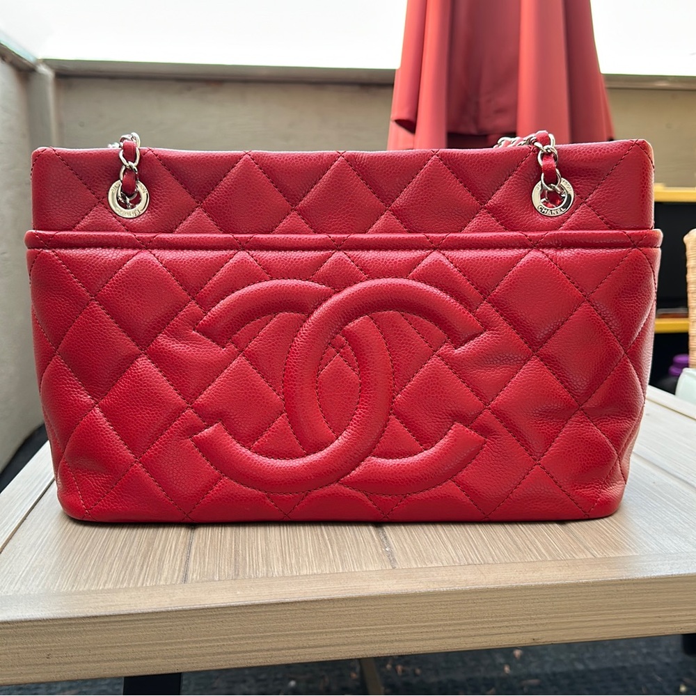 Chanel shopping tote